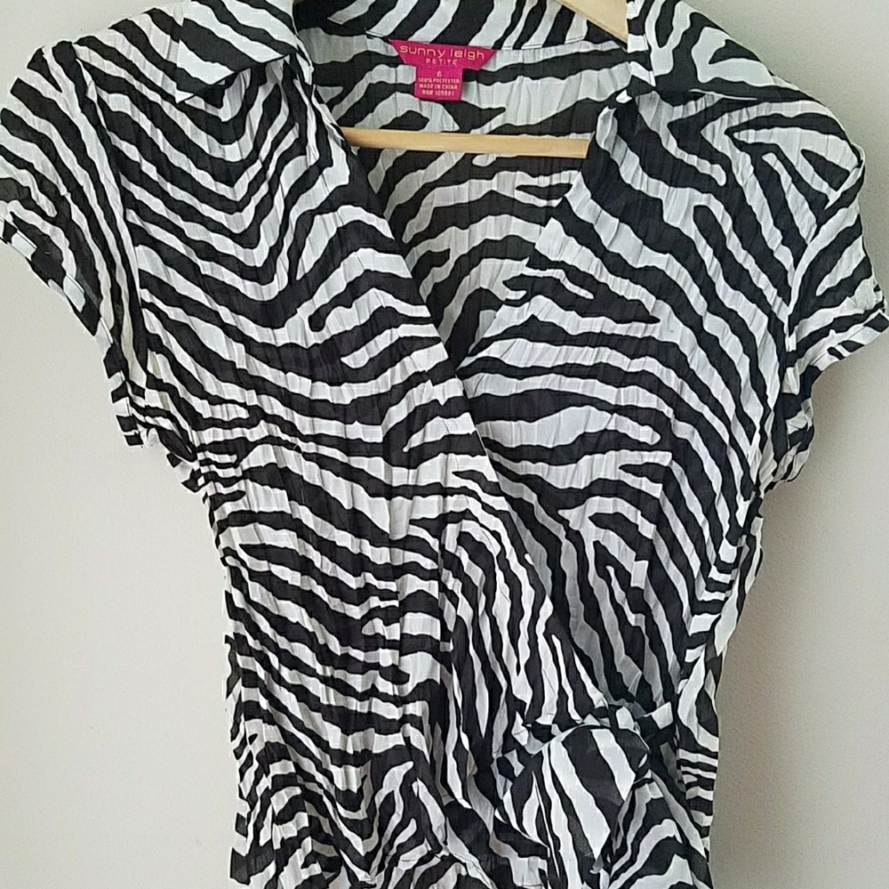 Sunny Leigh Petite Small striped top